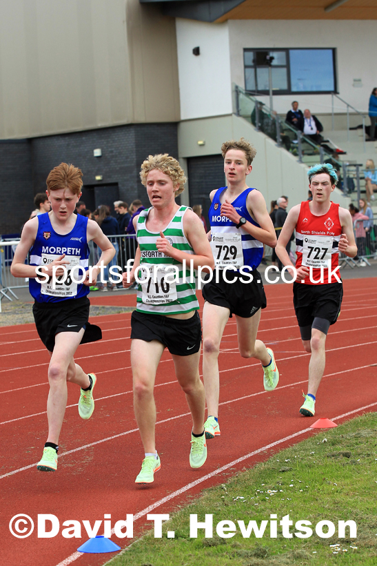 Men and Boys 5000 metres, 2022 North Eastern Track and Field Champs., Middlesbrough. David T. Hewitson/Sports for All Pics